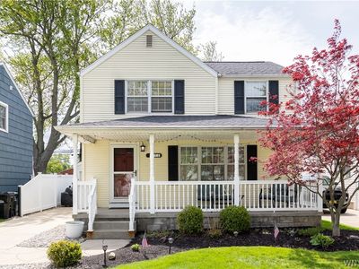 471 Moore Ave