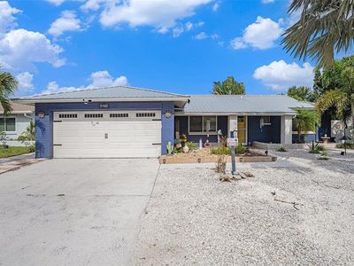 6634 Woodland Blvd N