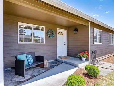 19782 Mosjon Circle NE