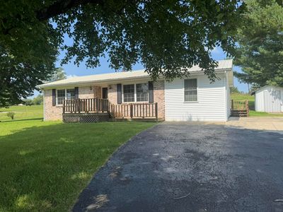 Property at 134 Shamrock St, Russell Springs, KY