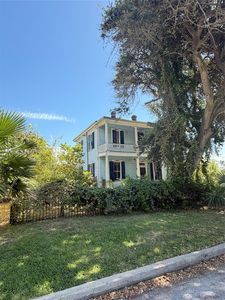 2725 Avenue P 1/2