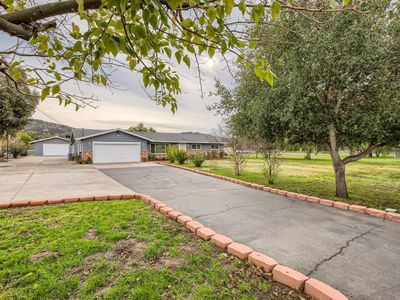 29807 Valley Center Rd