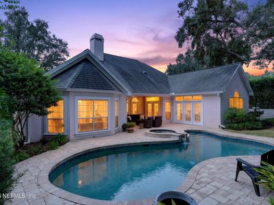 591 THORNWOOD Lane