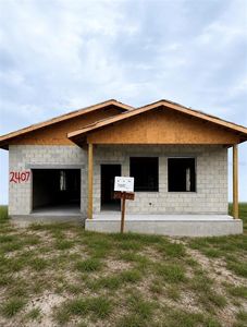 2407 E 38th Ave