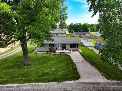 105 Sioux Ave
