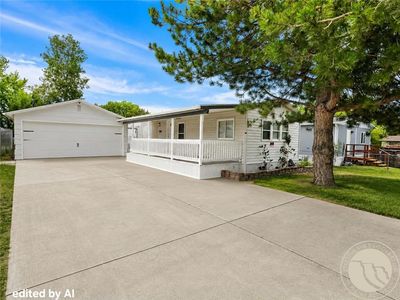 183 Windsor Cir S