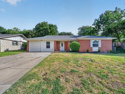 301 E Fuller Dr