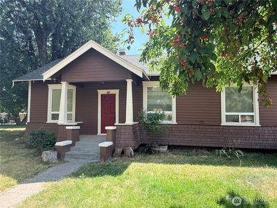 111 W Dayton Avenue