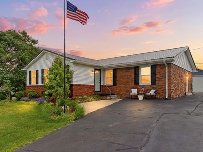 915 Richmond Rd #1