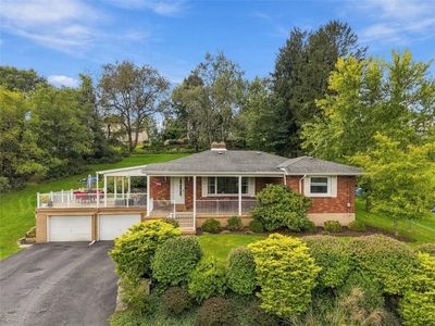 Property at 755 Cliff Mine Rd, Coraopolis, PA