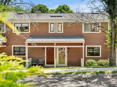 96 Spinnaker Way