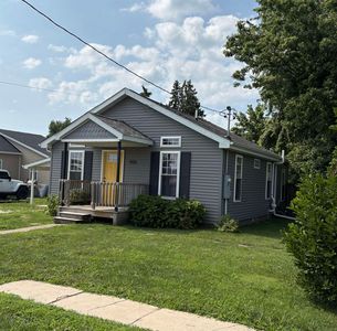 Property at 506 E Franklin St, Mount Sterling, IL