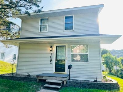 1003 River St