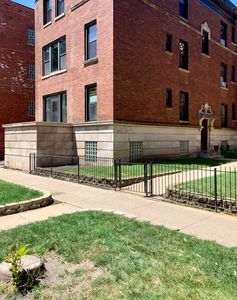 1208 W Waveland Ave #1