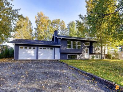 701 E 54th Ave