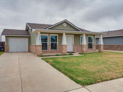 13805 Paris Ave