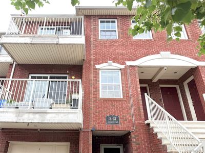 3-31 Endeavor Place #B
