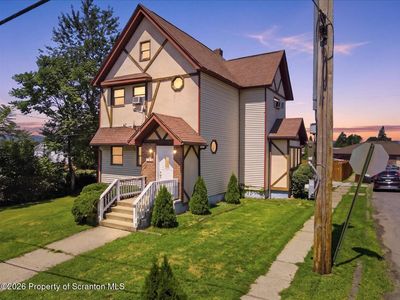 209 Ambrose St