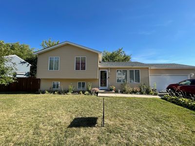 3717 Willow Crest Dr