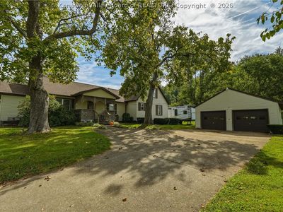 608 Teays Ln