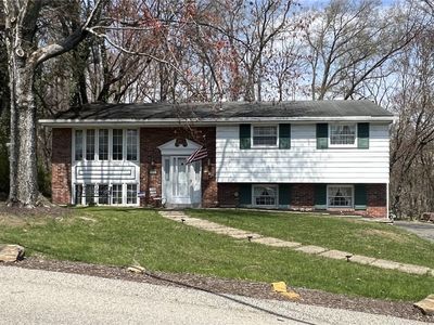 3112 Albine Dr