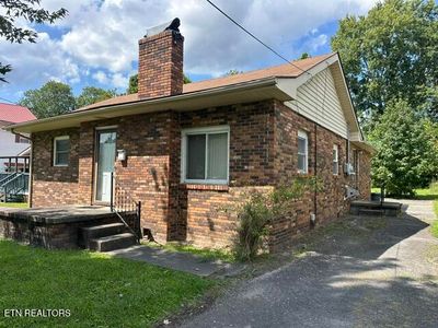 706 Ilchester Ave