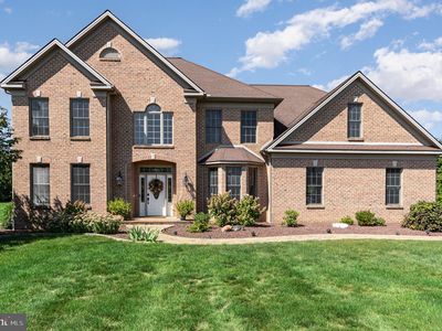 111 Charlton Ct