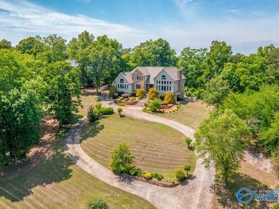 1550 Scenic Dr