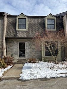 448 Edgetree Ln