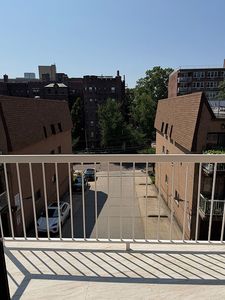 17277A Highland Ave APT 3J