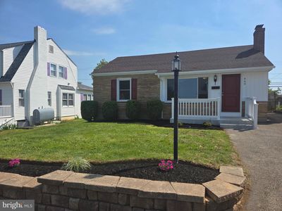 460 Pangborn Blvd