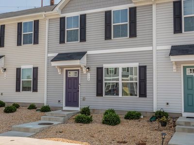 772 Carson Cir