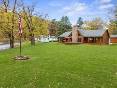 320 Riverview Dr