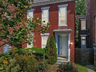 105 W Kentucky St