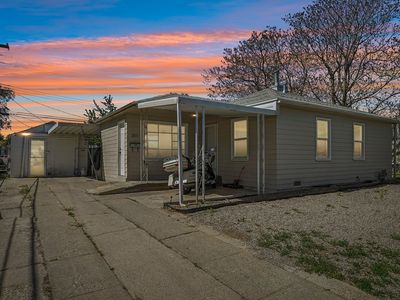 4305 W 5570 S