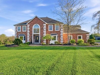 7 Woodfield Rd