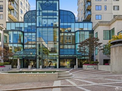 1 Daniel Burnham Court #315