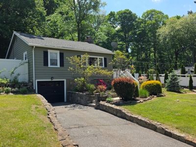 37 Grandview Ave