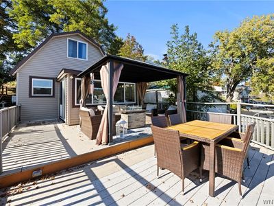 329 Lakeview Blvd