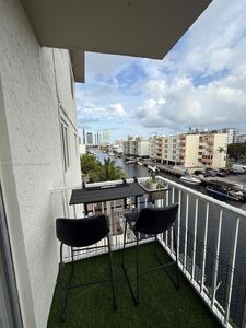 3536 NE 168th St APT 403