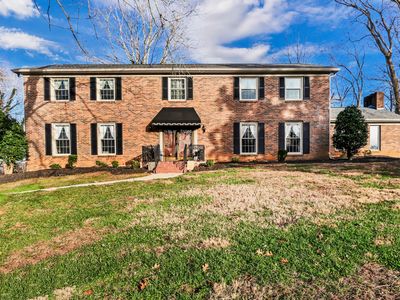 351 Fairway Dr