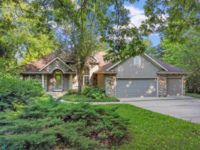 N7709 E Lakeshore DRIVE