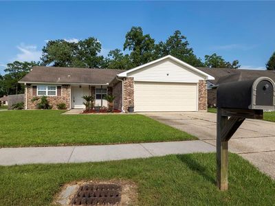 118 Bishops Dr