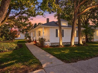 3309 Fairview Ave