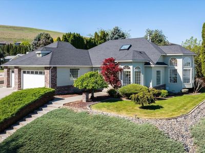 4702 S Palouse Ct