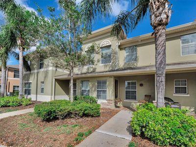 9736 Trumpet Vine Loop