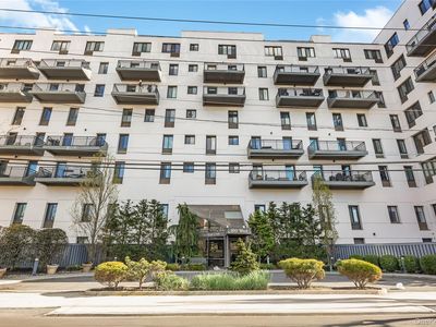 100 W Broadway #2Dd