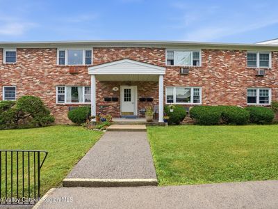 136 N Chestnut Street Apt B