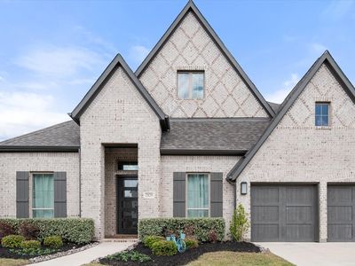 2829 Midlake Dr