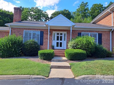 615 Hunter Oak Dr